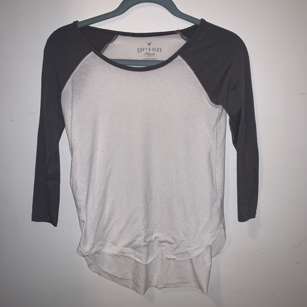 American Eagle long sleeved tee